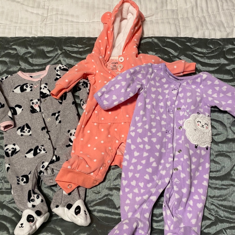 3 pajamas girls never worn